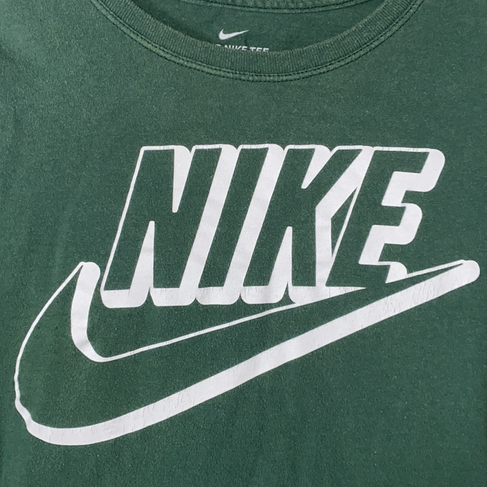 Nike Tee - Picture 3 of 5